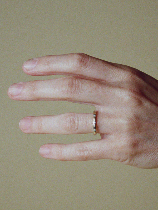 2.4mm wedding band with diamonds