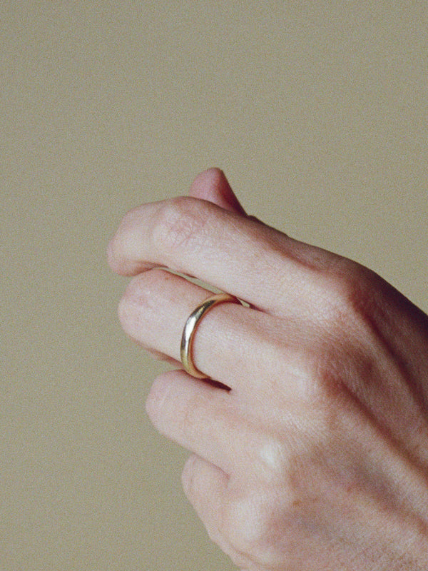 2.5mm wedding band