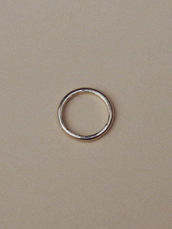 2.5mm wedding band