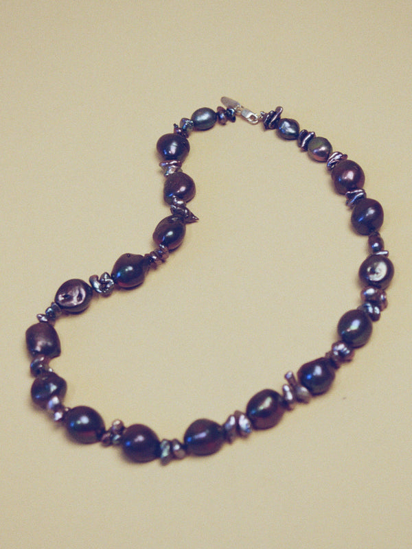 Black pearl necklace