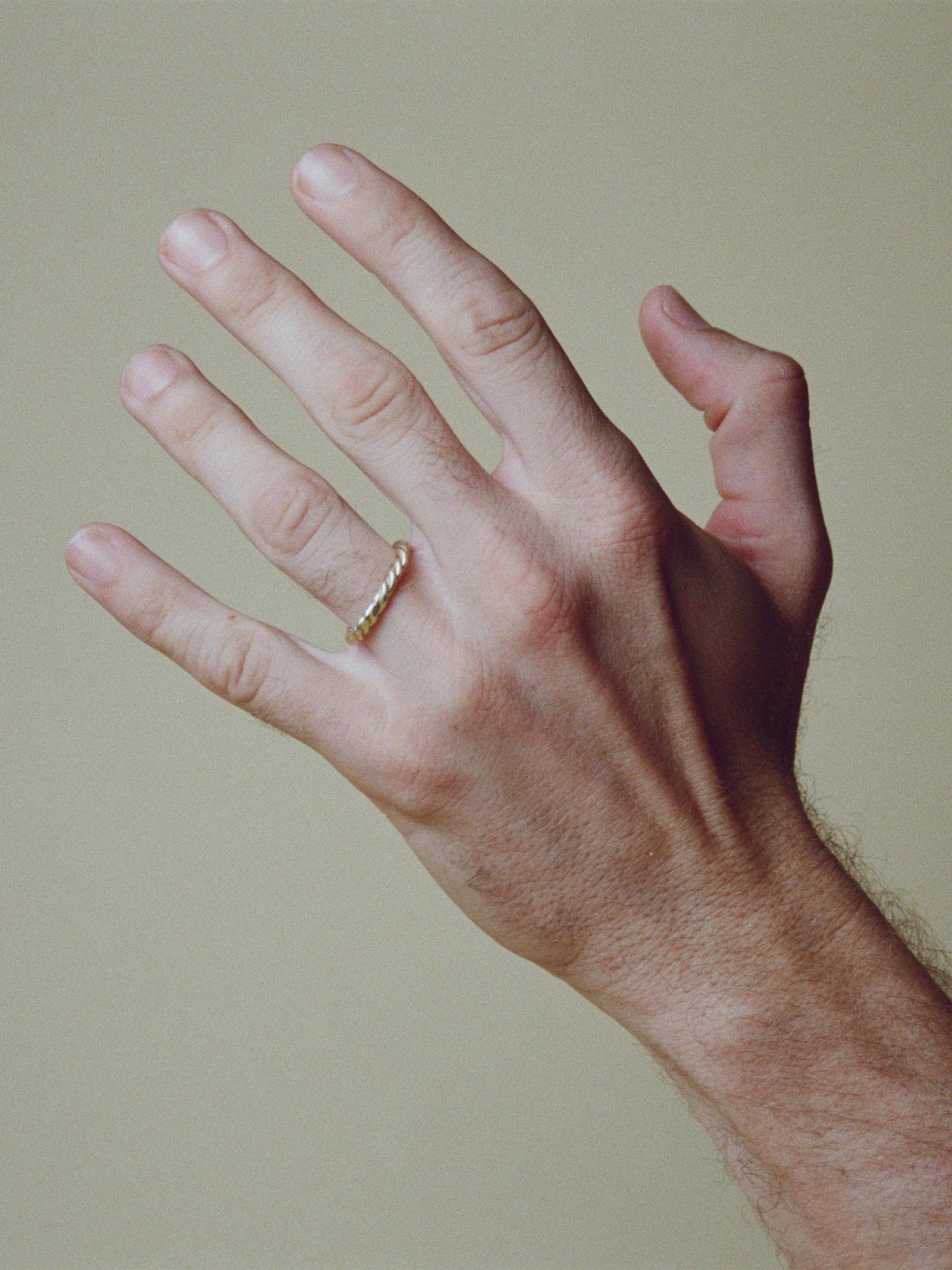 Twist band