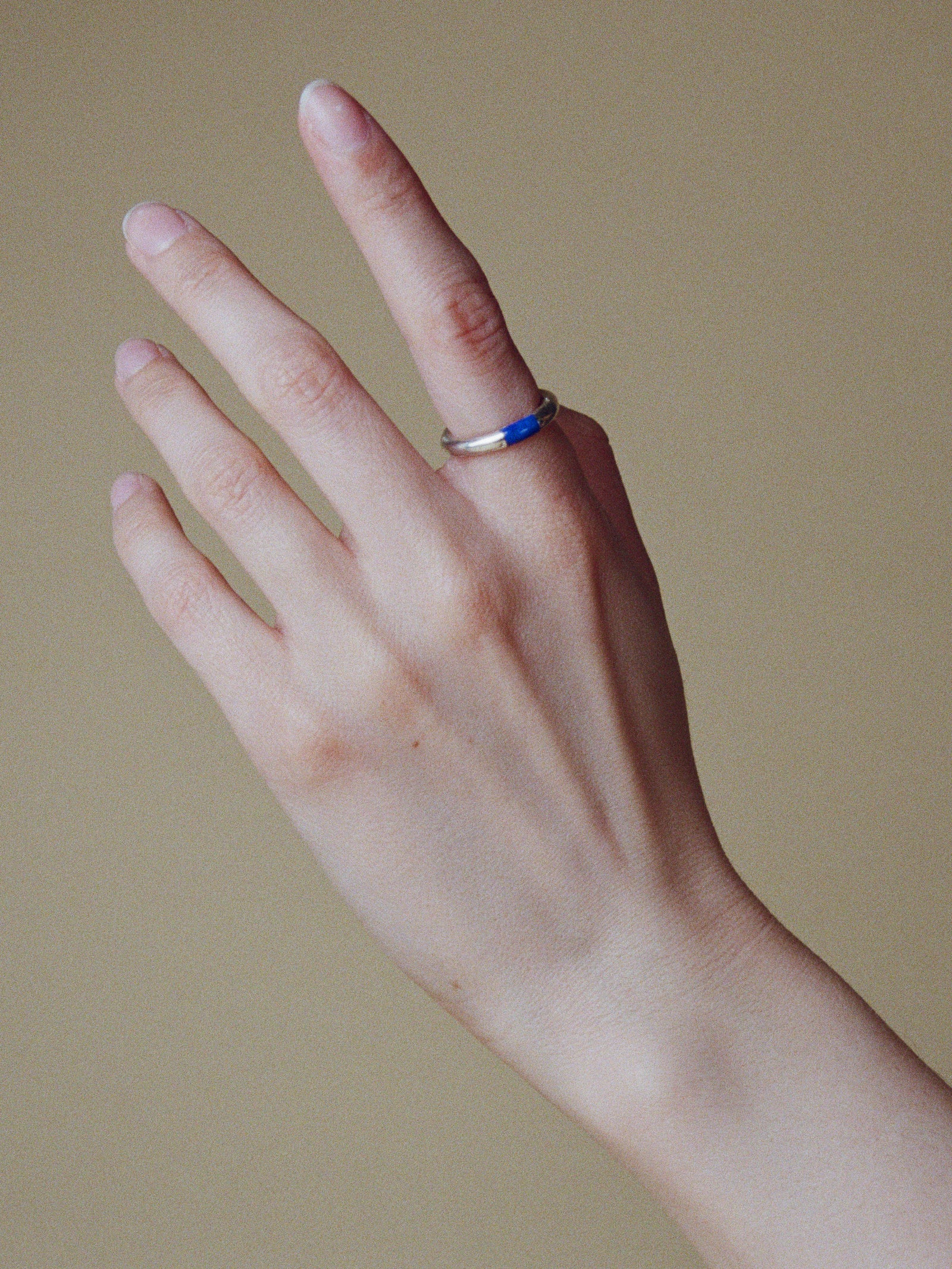 Rounded Band with Lapis Inlay