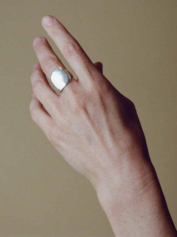 Ama Ring
