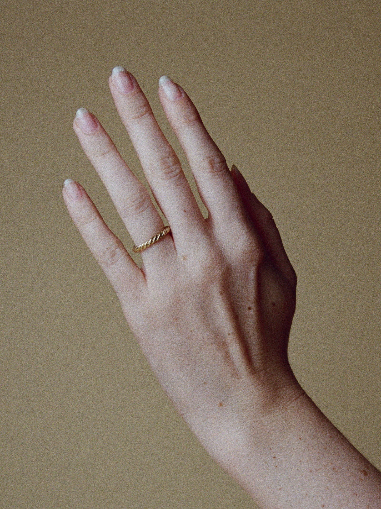 Twist band