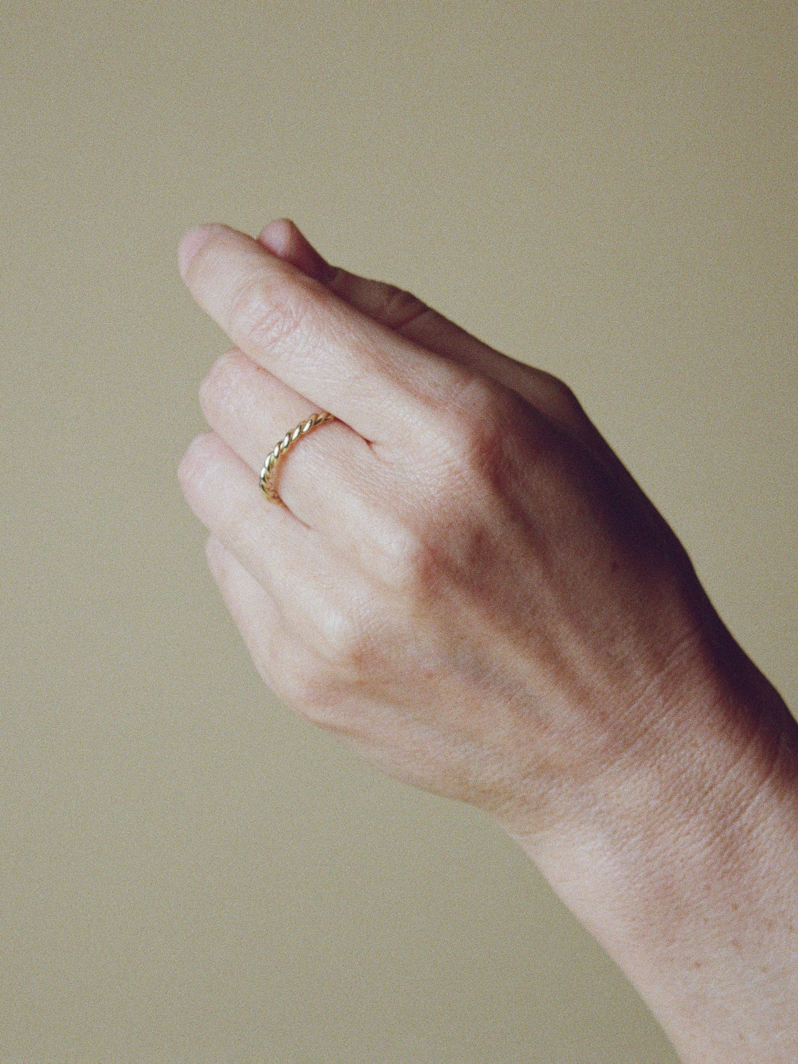 Thin Twist band