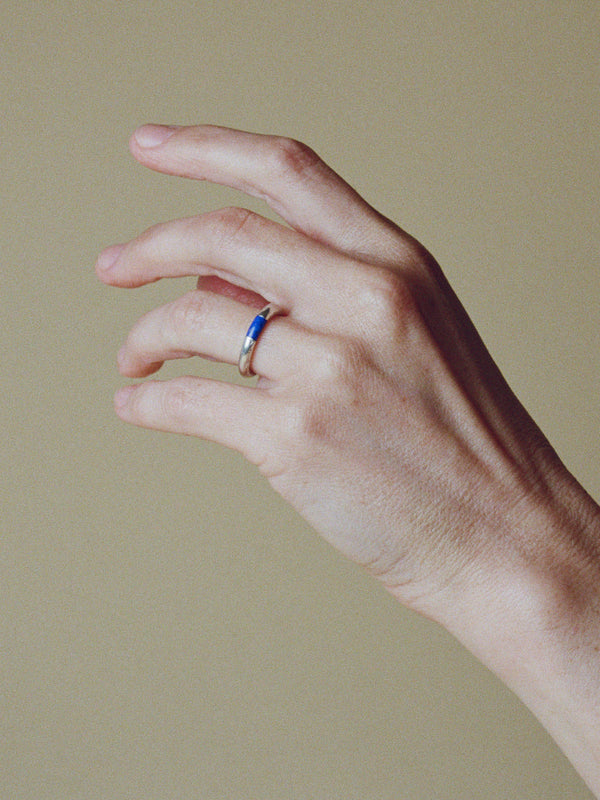Rounded Band with Lapis Inlay
