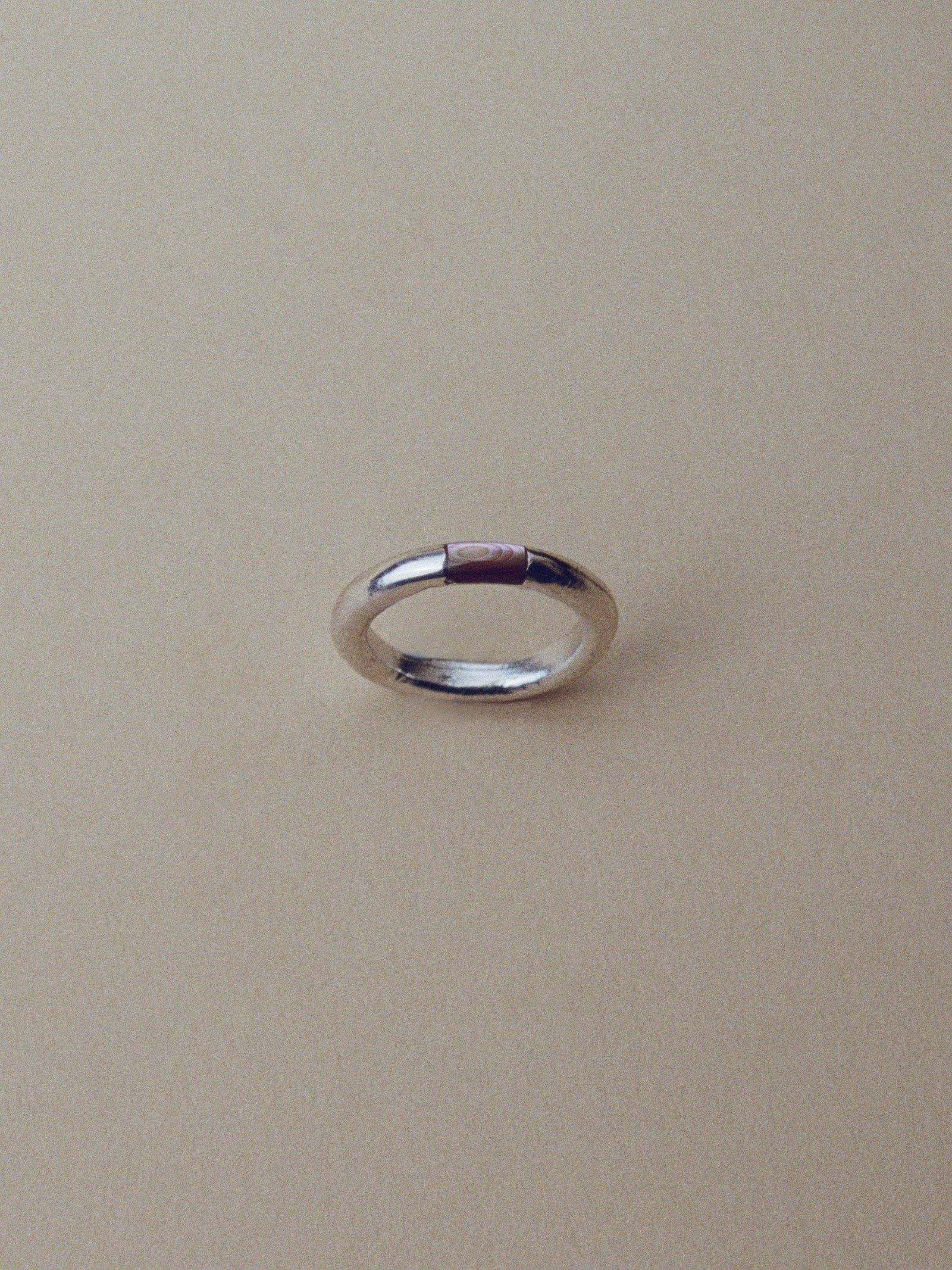 Rounded Band with Inlay