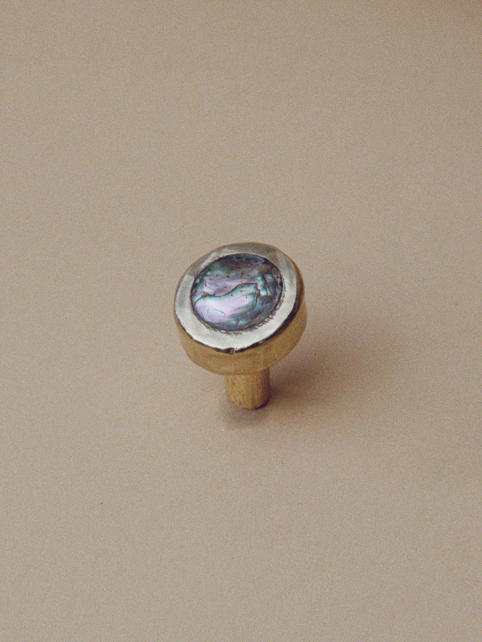 Abalone Circle Knob