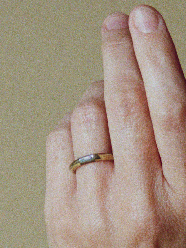 Rounded Band with Inlay