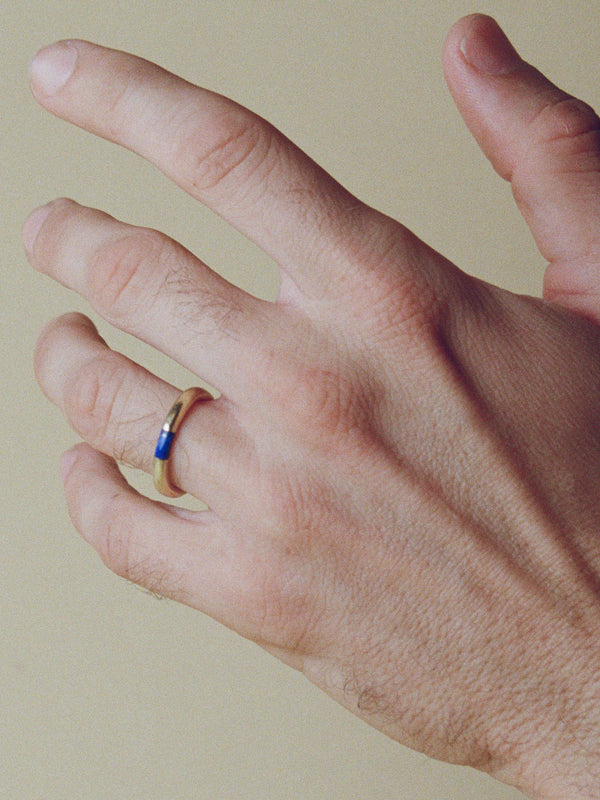Rounded Band with Lapis Inlay
