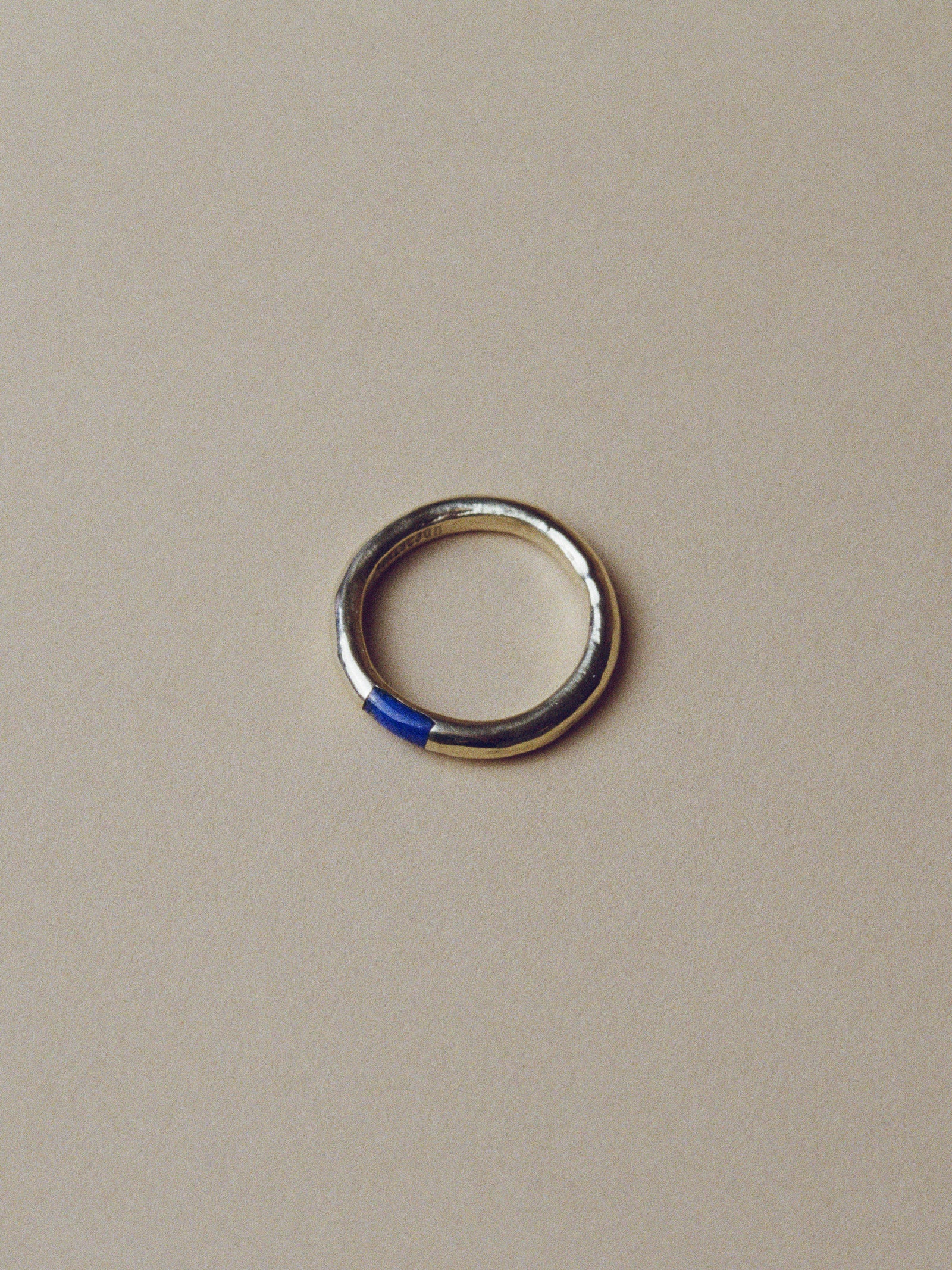 Rounded Band with Lapis Inlay