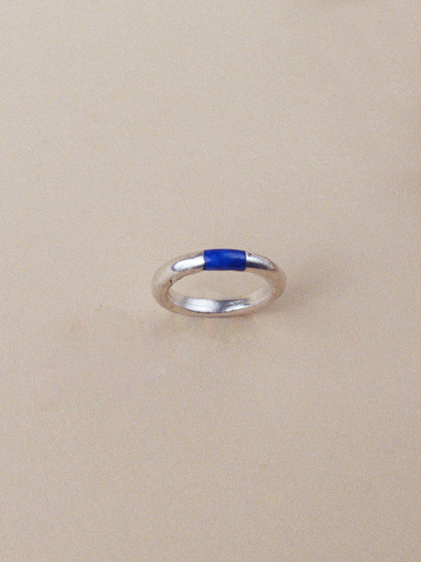 Rounded Band with Lapis Inlay