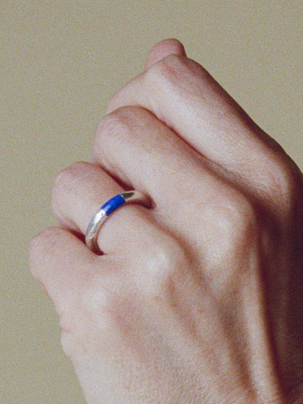 Rounded Band with Lapis Inlay